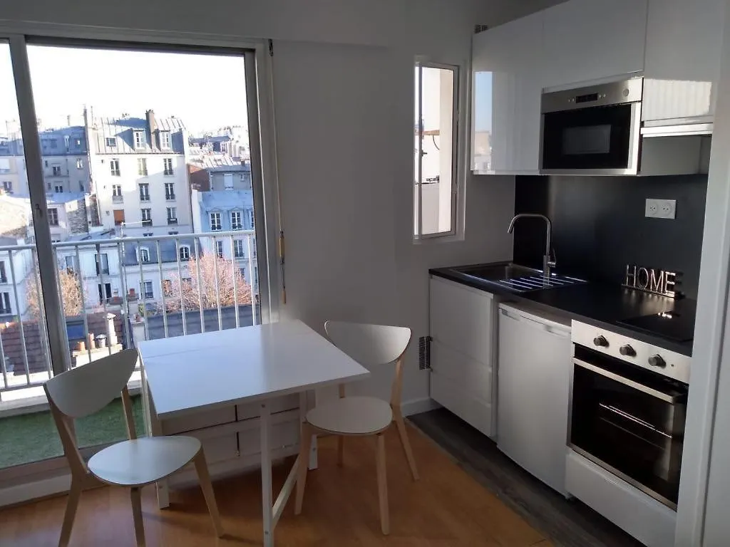 Studio Beau Et Calme Avec Vue Sur Sacre-Coeur ! Apartment Paris